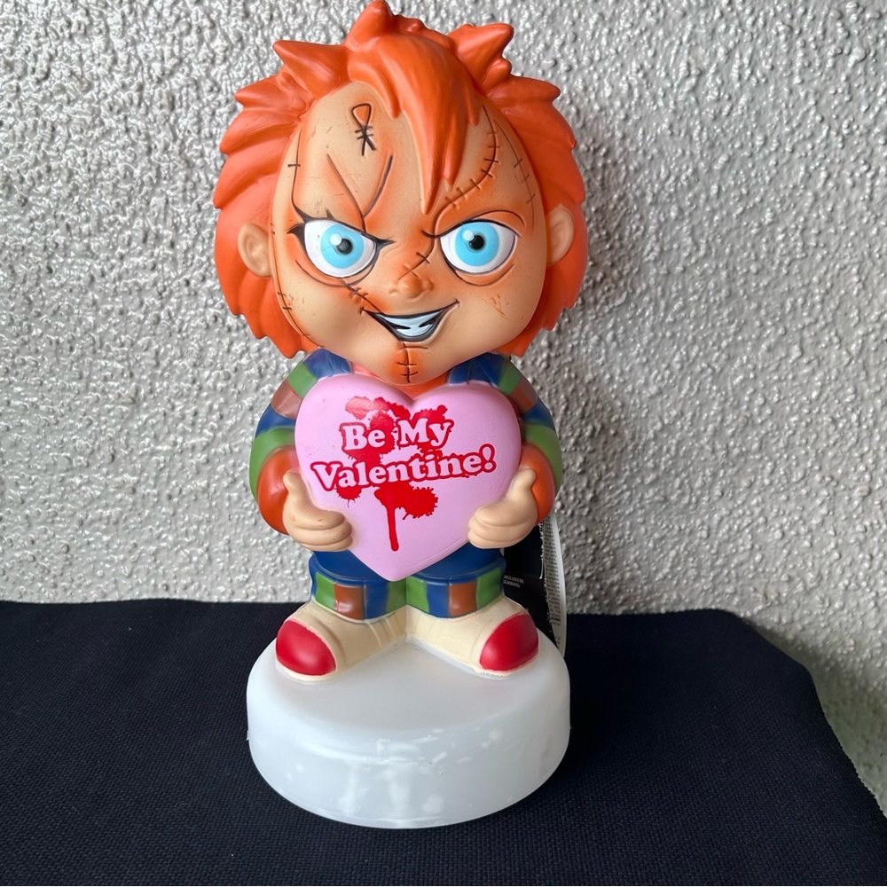 Chucky Valentines Day Blow Mold Decor light up Valentine's Day Horror Figure NWT